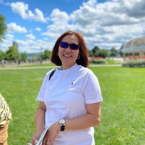 Meet your Posher, Michele